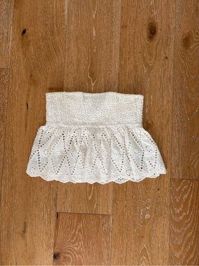 Edikted eyelet tube top